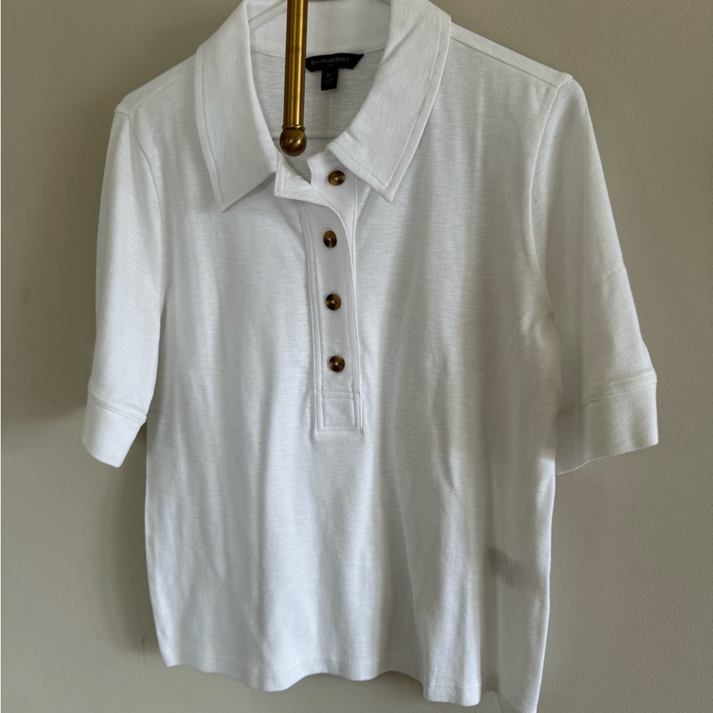 Banana Republic Crisp White Collared Shirt